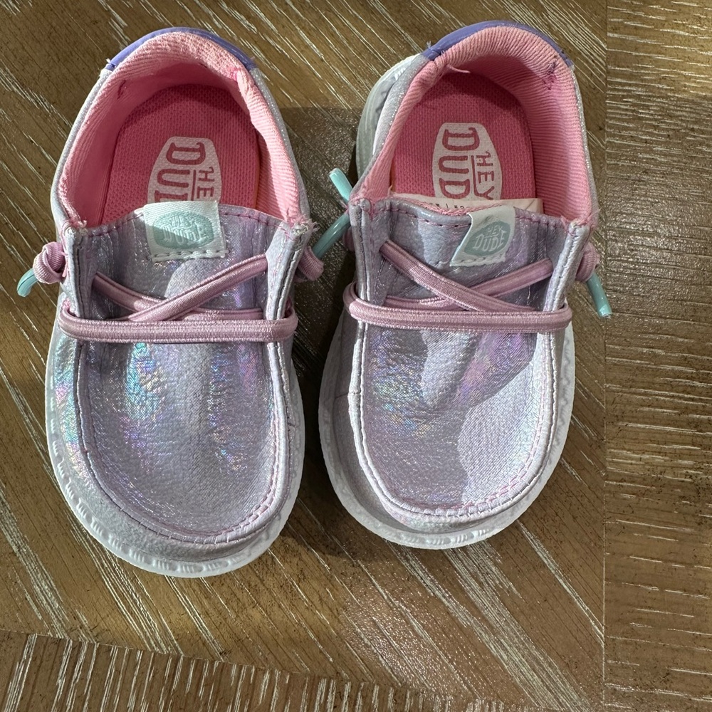 Hey Dude Kids' Shimmering Pink Moccasins